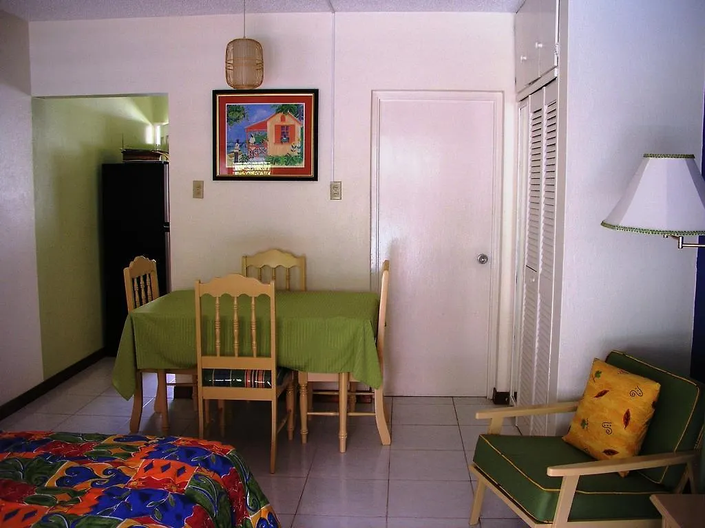 Apart-hotel Chrisanns Beach Resort Ocho Rios