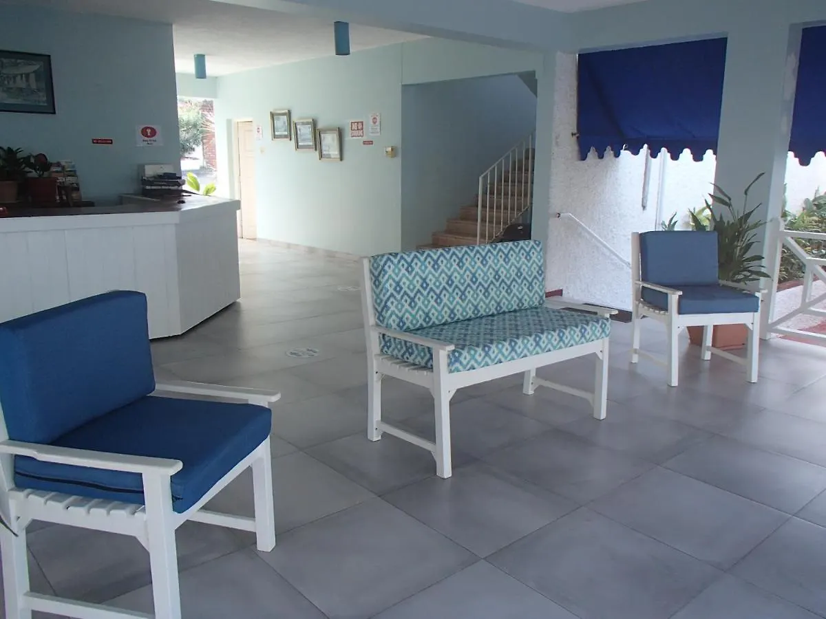 Chrisanns Beach Resort Ocho Rios Lejlighedshotel