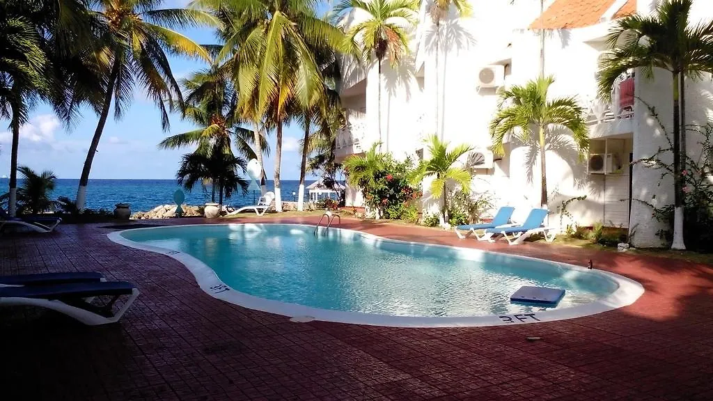 ** Lejlighedshotel Chrisanns Beach Resort Ocho Rios Jamaica