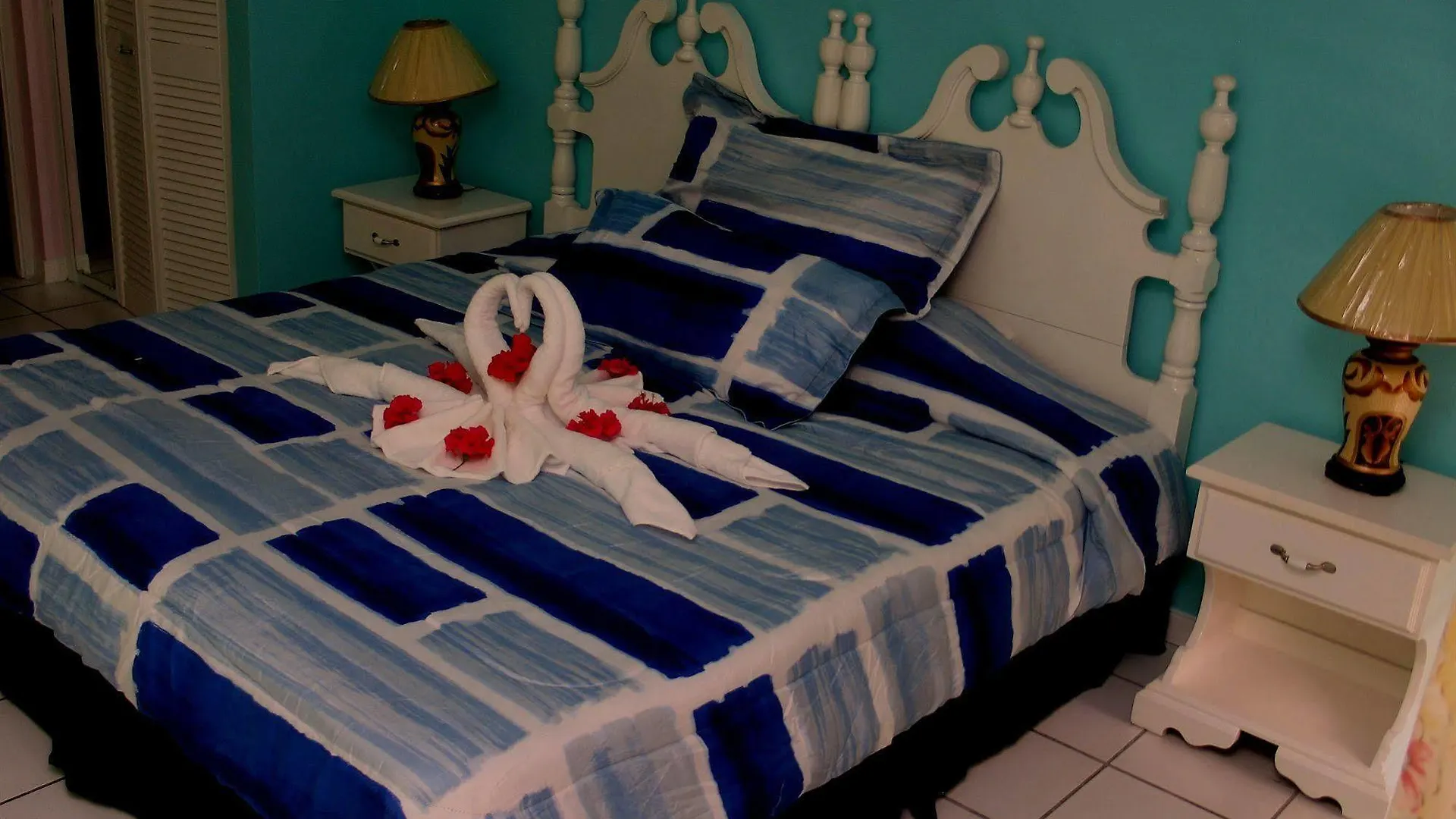 Lejlighedshotel Chrisanns Beach Resort Ocho Rios