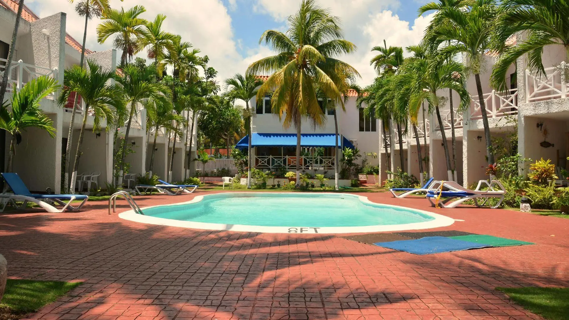Lejlighedshotel Chrisanns Beach Resort Ocho Rios